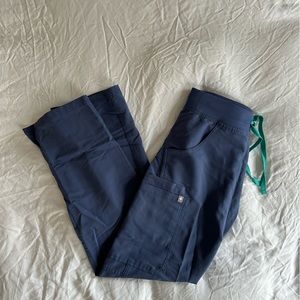 Big Sky Figs Kade cargo scrub pants